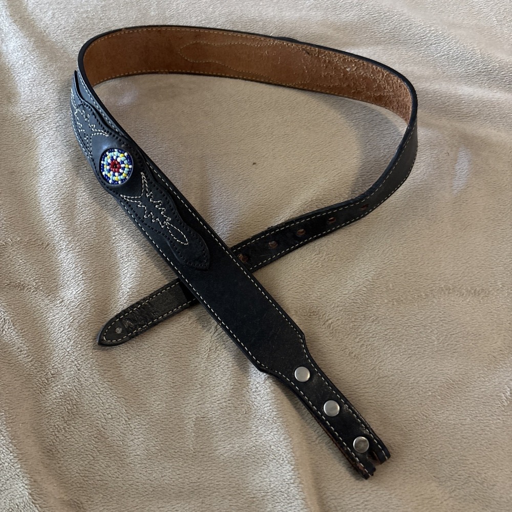Silver Creek Collection Western Embroidered Leather Belt Size 26 Youth